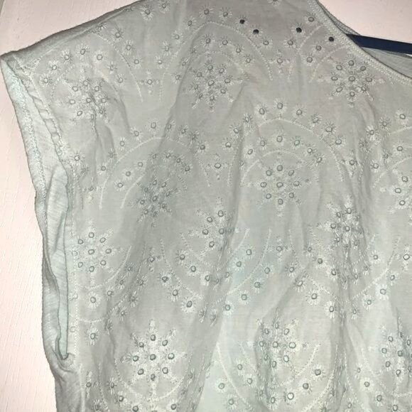 Old Navy Womens Eyelet Embroidered Mint Green Short Sleeve Top Size XL - Picture 2 of 8